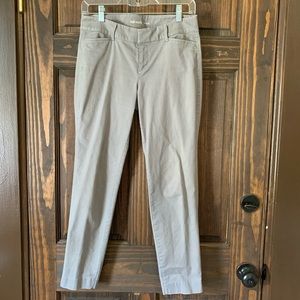 Grey Old Navy Capri Pant size 2